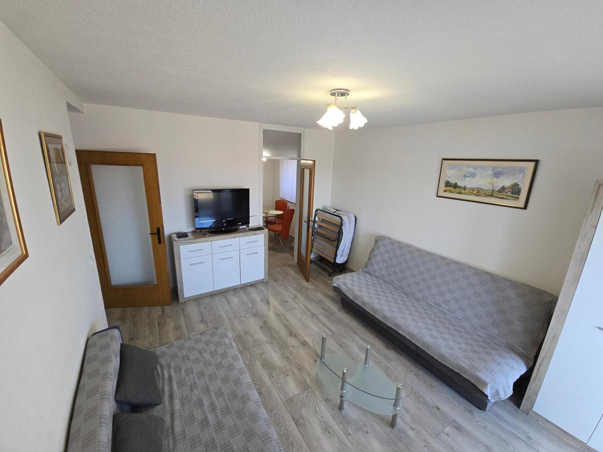 Apartman Valentic Vinkovci Εξωτερικό φωτογραφία