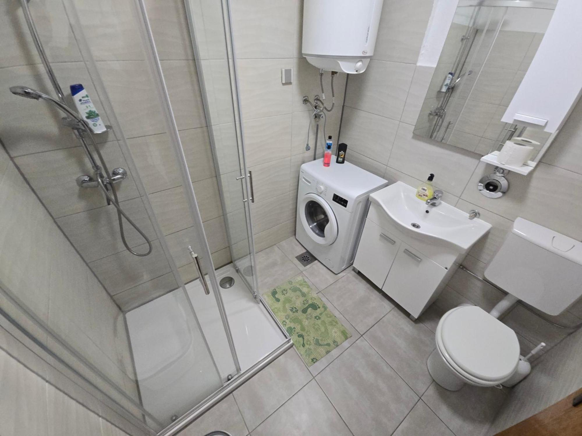 Apartman Valentic Vinkovci Εξωτερικό φωτογραφία